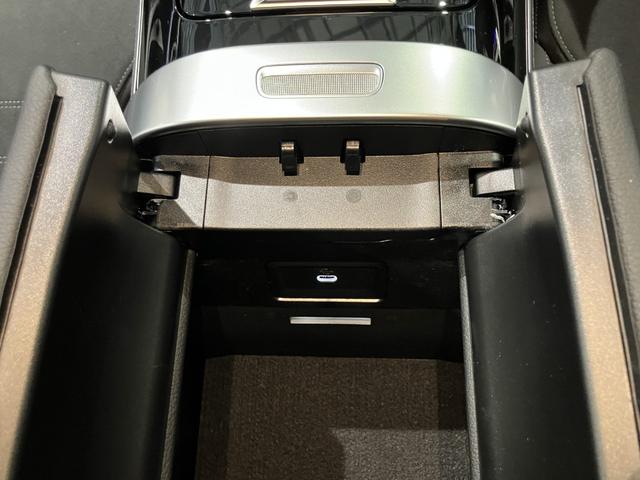 Ｃクラス Ｃ２００　スポーツ　認定中古車　レーダーセーフティーパッケージ　ナイトパッケージ　シートヒーター　３６０°カメラシステム　アンビエントライトプレミアム　本革巻きスポーツステアリング　メモリー付きパワーシート（29枚目）