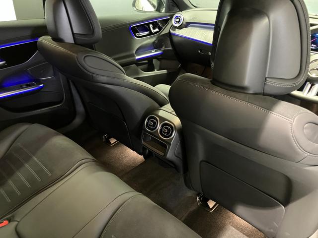 Ｃクラス Ｃ２００　スポーツ　認定中古車　レーダーセーフティーパッケージ　ナイトパッケージ　シートヒーター　３６０°カメラシステム　アンビエントライトプレミアム　本革巻きスポーツステアリング　メモリー付きパワーシート（33枚目）