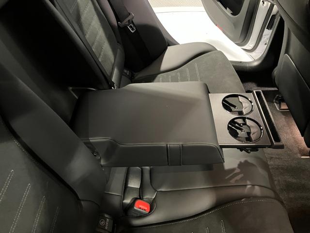 Ｃクラス Ｃ２００　スポーツ　認定中古車　レーダーセーフティーパッケージ　ナイトパッケージ　シートヒーター　３６０°カメラシステム　アンビエントライトプレミアム　本革巻きスポーツステアリング　メモリー付きパワーシート（35枚目）
