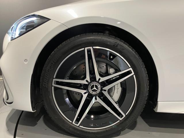 Ｃクラス Ｃ２００　スポーツ　認定中古車　レーダーセーフティーパッケージ　ナイトパッケージ　シートヒーター　３６０°カメラシステム　アンビエントライトプレミアム　本革巻きスポーツステアリング　メモリー付きパワーシート（39枚目）