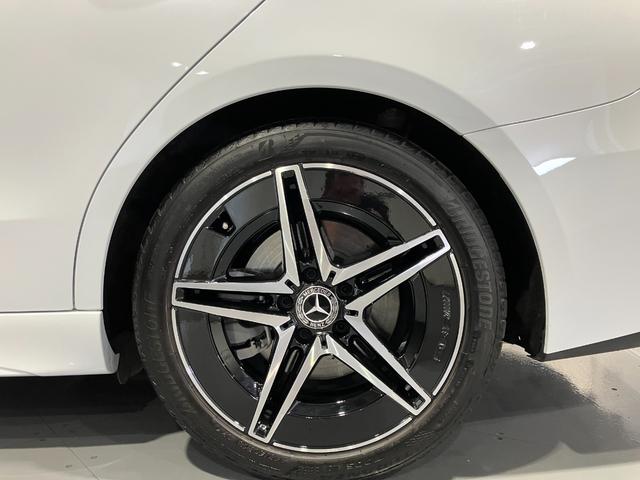 Ｃクラス Ｃ２００　スポーツ　認定中古車　レーダーセーフティーパッケージ　ナイトパッケージ　シートヒーター　３６０°カメラシステム　アンビエントライトプレミアム　本革巻きスポーツステアリング　メモリー付きパワーシート（40枚目）