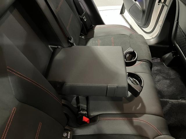 ＧＬＡクラス ＧＬＡ２００ｄ　４マチック　ＡＭＧラインパッケージ　認定中古車保証　オパリスホワイト　３６０度カメラシステム　メモリー付きパワーシート　マルチビームＬＥＤヘッドライト　本革巻スポーツステアリング　アダプティブダンピングシステム付サスペンション（35枚目）