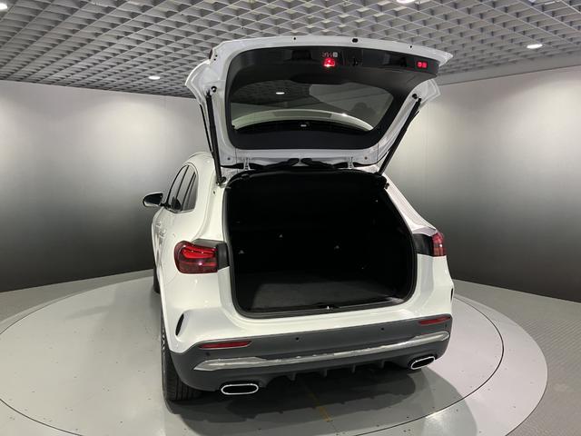 ＧＬＡクラス ＧＬＡ２００ｄ　４マチック　ＡＭＧラインパッケージ　認定中古車保証　オパリスホワイト　３６０度カメラシステム　メモリー付きパワーシート　マルチビームＬＥＤヘッドライト　本革巻スポーツステアリング　アダプティブダンピングシステム付サスペンション（57枚目）