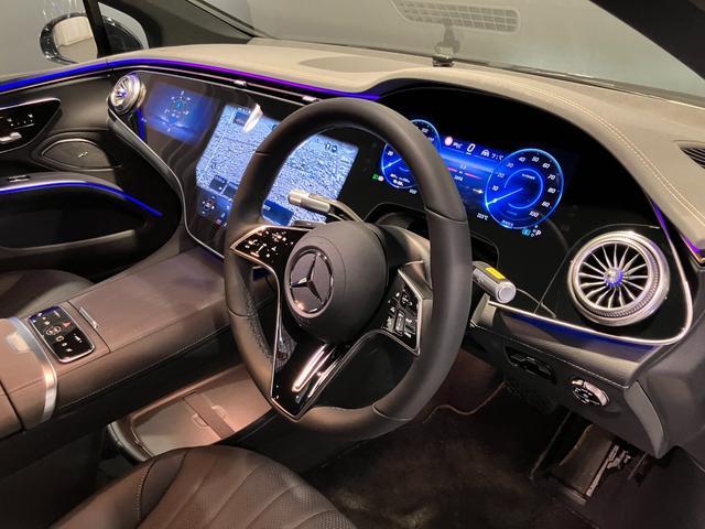 ＥＱＳ ＥＱＳ４５０＋　認定中古車　オブシディアンブラック　３６０°カメラシステム　リア・アクスルステアリング　ハイパースクリーン　ワイヤレスチャージング　アクティブアンビエントライト　フットトランクオープナー（14枚目）