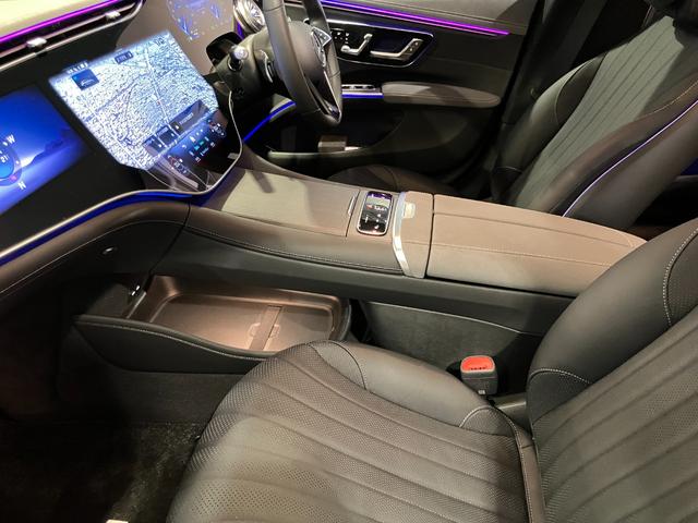 ＥＱＳ ＥＱＳ４５０＋　認定中古車　オブシディアンブラック　３６０°カメラシステム　リア・アクスルステアリング　ハイパースクリーン　ワイヤレスチャージング　アクティブアンビエントライト　フットトランクオープナー（15枚目）