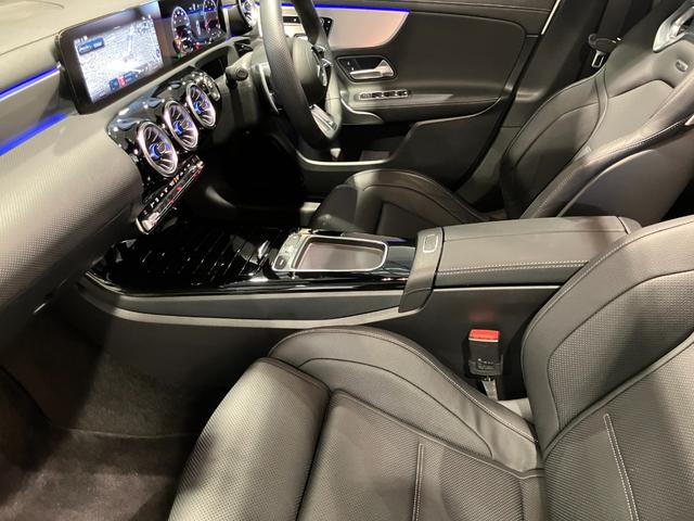 Ａクラス Ａ３５　４マチック　認定中古車　デジタルホワイト　アドバンスドパッケージ　ＡＭＧパフォーマンスパッケージ　パノラミックスライディングルーフ　３６０°カメラシステム　メモリー付きパワーシート　アンビエントライト（15枚目）