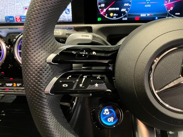 Ａクラス Ａ３５　４マチック　認定中古車　デジタルホワイト　アドバンスドパッケージ　ＡＭＧパフォーマンスパッケージ　パノラミックスライディングルーフ　３６０°カメラシステム　メモリー付きパワーシート　アンビエントライト（22枚目）