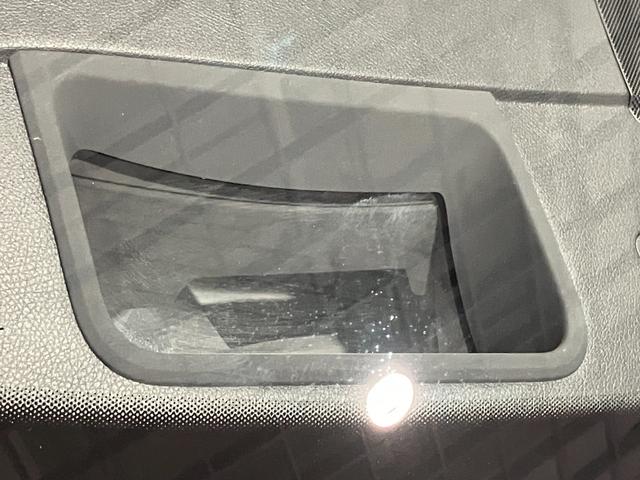 Ａクラス Ａ３５　４マチック　認定中古車　デジタルホワイト　アドバンスドパッケージ　ＡＭＧパフォーマンスパッケージ　パノラミックスライディングルーフ　３６０°カメラシステム　メモリー付きパワーシート　アンビエントライト（25枚目）