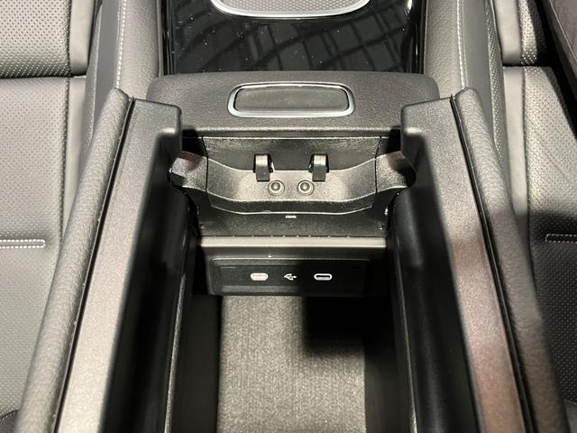 Ａクラス Ａ３５　４マチック　認定中古車　デジタルホワイト　アドバンスドパッケージ　ＡＭＧパフォーマンスパッケージ　パノラミックスライディングルーフ　３６０°カメラシステム　メモリー付きパワーシート　アンビエントライト（30枚目）