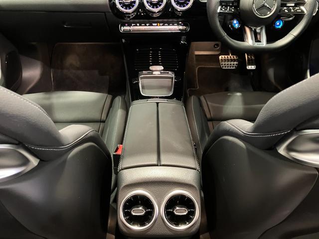 Ａクラス Ａ３５　４マチック　認定中古車　デジタルホワイト　アドバンスドパッケージ　ＡＭＧパフォーマンスパッケージ　パノラミックスライディングルーフ　３６０°カメラシステム　メモリー付きパワーシート　アンビエントライト（31枚目）