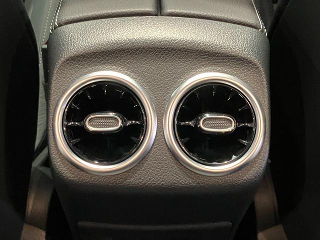 Ａクラス Ａ３５　４マチック　認定中古車　デジタルホワイト　アドバンスドパッケージ　ＡＭＧパフォーマンスパッケージ　パノラミックスライディングルーフ　３６０°カメラシステム　メモリー付きパワーシート　アンビエントライト（32枚目）