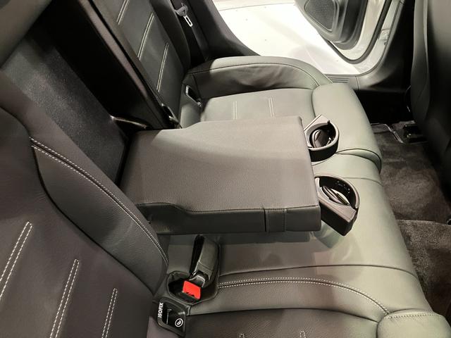 Ａクラス Ａ３５　４マチック　認定中古車　デジタルホワイト　アドバンスドパッケージ　ＡＭＧパフォーマンスパッケージ　パノラミックスライディングルーフ　３６０°カメラシステム　メモリー付きパワーシート　アンビエントライト（35枚目）