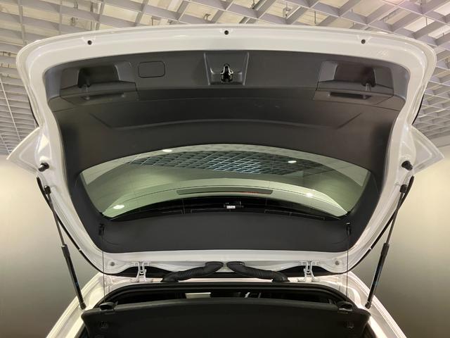 Ａクラス Ａ３５　４マチック　認定中古車　デジタルホワイト　アドバンスドパッケージ　ＡＭＧパフォーマンスパッケージ　パノラミックスライディングルーフ　３６０°カメラシステム　メモリー付きパワーシート　アンビエントライト（55枚目）