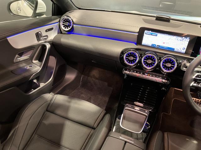 Ａクラス Ａ３５　４マチック　認定中古車　デジタルホワイト　アドバンスドパッケージ　ＡＭＧパフォーマンスパッケージ　パノラミックスライディングルーフ　３６０°カメラシステム　メモリー付きパワーシート　アンビエントライト（59枚目）