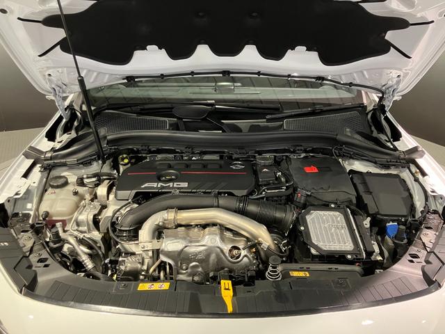 GLAクラス GLA35 4マチック 認定中古車 デジタルホワイト アドバンスドパッケージ 360°カメラシステム Burmesterサウンドシステム パノラミックスライディングルーフ メモリー付きパワーシート ワイヤレスチャージング(48枚目)