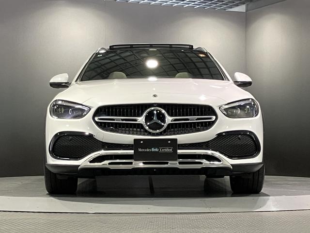 Cクラスオールテレイン C220d 4マチック オールテレイン 認定中古車 オパリスホワイト レザーエクスクルーシブパッケージ パノラミックスライディングルーフ 360°カメラシステム ヘッドアップディスプレイ メモリー付きパワーシート シートヒーター(7枚目)