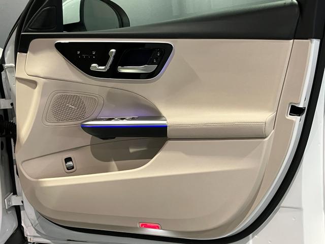 Cクラスオールテレイン C220d 4マチック オールテレイン 認定中古車 オパリスホワイト レザーエクスクルーシブパッケージ パノラミックスライディングルーフ 360°カメラシステム ヘッドアップディスプレイ メモリー付きパワーシート シートヒーター(50枚目)