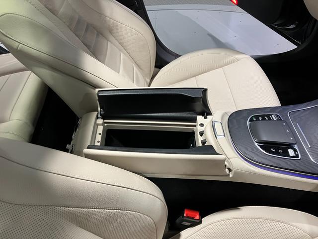 Eクラスオールテレイン E220d 4マチック オールテレイン 認定中古車 ノーティックブルー エクスクルーシブパッケージ パノラミックスライディングルーフ 360°カメラシステム Burmesterサウンドシステム ヘッドアップディスプレイ アンビエントライト(26枚目)