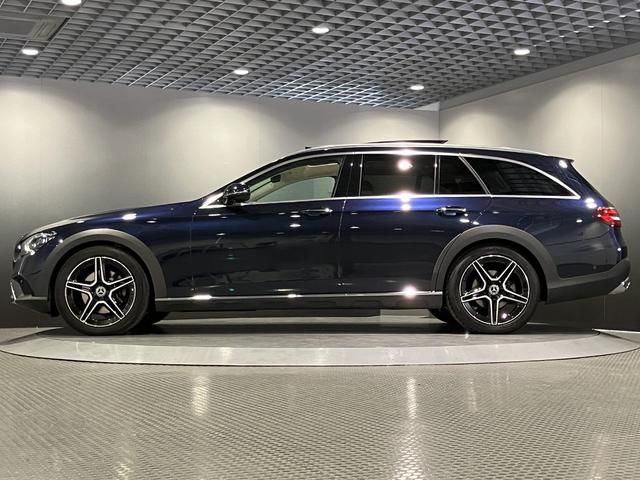 Eクラスオールテレイン E220d 4マチック オールテレイン 認定中古車 ノーティックブルー エクスクルーシブパッケージ パノラミックスライディングルーフ 360°カメラシステム Burmesterサウンドシステム ヘッドアップディスプレイ アンビエントライト(34枚目)