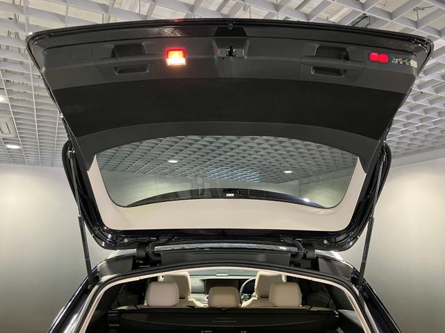 Eクラスオールテレイン E220d 4マチック オールテレイン 認定中古車 ノーティックブルー エクスクルーシブパッケージ パノラミックスライディングルーフ 360°カメラシステム Burmesterサウンドシステム ヘッドアップディスプレイ アンビエントライト(53枚目)