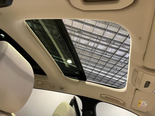 Eクラスオールテレイン E220d 4マチック オールテレイン 認定中古車 ノーティックブルー エクスクルーシブパッケージ パノラミックスライディングルーフ 360°カメラシステム Burmesterサウンドシステム ヘッドアップディスプレイ アンビエントライト(56枚目)