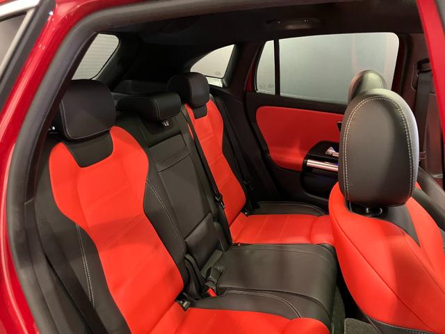 GLAクラス GLA180 AMGラインパッケージ 認定中古車 パタゴニアレッド AMGレザーエクスクルーシブパッケージ アドバンスドパッケージ パノラミックスライディングルーフ 360°カメラシステム Burmesterサウンドシステム(15枚目)