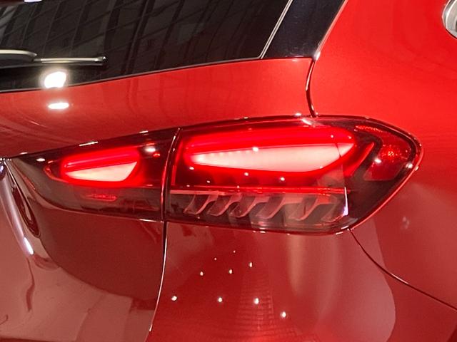 GLAクラス GLA180 AMGラインパッケージ 認定中古車 パタゴニアレッド AMGレザーエクスクルーシブパッケージ アドバンスドパッケージ パノラミックスライディングルーフ 360°カメラシステム Burmesterサウンドシステム(42枚目)
