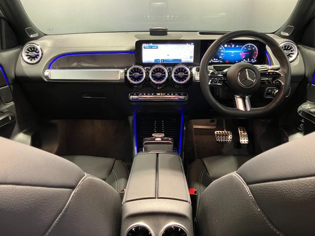 ＧＬＢ ＧＬＢ２００ｄ　４マチック　ＡＭＧラインパッケージ　認定中古車　コンフォートパッケージ　ＡＭＧレザーエクスクルーシブパッケージ　３６０度カメラシステム　アンビエントライト　メモリー付パワーシート　メタリックペイント　ハイテックシルバー（10枚目）