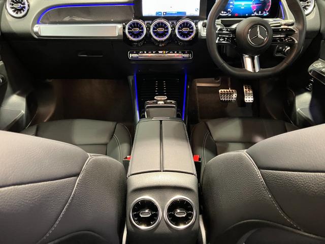 ＧＬＢ ＧＬＢ２００ｄ　４マチック　ＡＭＧラインパッケージ　認定中古車　コンフォートパッケージ　ＡＭＧレザーエクスクルーシブパッケージ　３６０度カメラシステム　アンビエントライト　メモリー付パワーシート　メタリックペイント　ハイテックシルバー（28枚目）