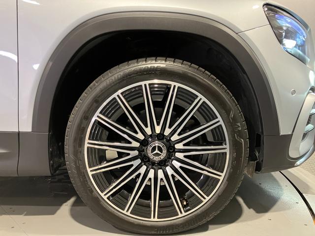 ＧＬＢ ＧＬＢ２００ｄ　４マチック　ＡＭＧラインパッケージ　認定中古車　コンフォートパッケージ　ＡＭＧレザーエクスクルーシブパッケージ　３６０度カメラシステム　アンビエントライト　メモリー付パワーシート　メタリックペイント　ハイテックシルバー（42枚目）