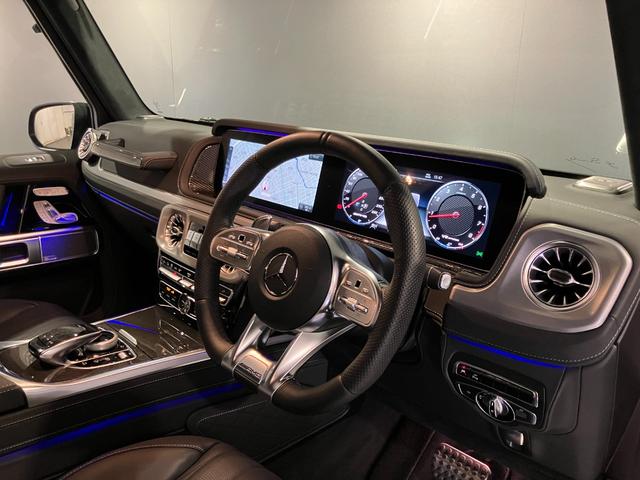 Ｇクラス Ｇ６３　認定中古車　ＡＭＧカーボンファイバーインテリアトリム　ＡＭＧレザーエクスクルーシブパッケージ　３６０°カメラシステム　Ｂｕｒｍｅｓｔｅｒサウンドシステム　ガラススライディングルーフ（13枚目）