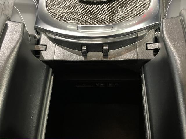 Ｇクラス Ｇ６３　認定中古車　ＡＭＧカーボンファイバーインテリアトリム　ＡＭＧレザーエクスクルーシブパッケージ　３６０°カメラシステム　Ｂｕｒｍｅｓｔｅｒサウンドシステム　ガラススライディングルーフ（27枚目）