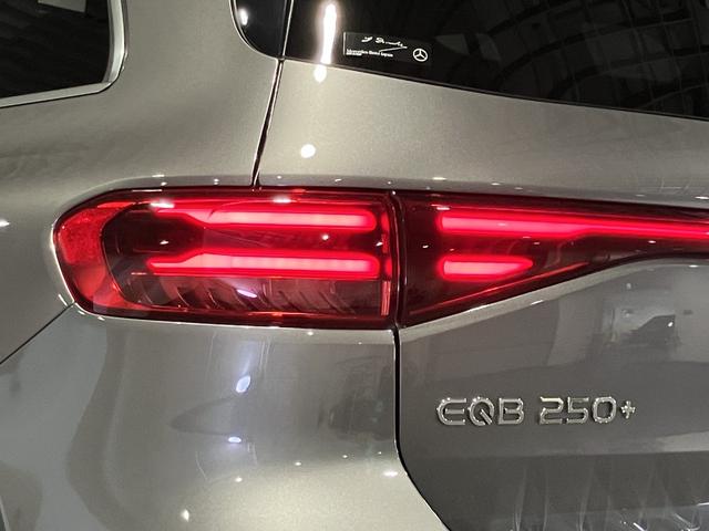 ＥＱＢ ＥＱＢ２５０＋　ＡＭＧラインパッケージ　認定中古車　レーダーセーフティパッケージ　３６０°カメラシステム　アンビエントライト　パノラミックスライディングルーフ　ＡＭＧラインパッケージ　ＬＥＤヘッドライト　メタリックペイント　マウンテングレー（33枚目）