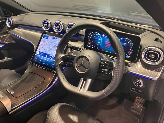 Ｃクラス Ｃ３５０ｅスポーツ　認定中古車　レーダーセーフティパッケージ　３６０°カメラシステム　アンビエントライト　パノラミックスライディングルーフ　ＡＭＧラインパッケージ　メタリックペイント　スペクトラルブルー（13枚目）
