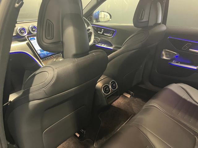 Ｃクラス Ｃ３５０ｅスポーツ　認定中古車　レーダーセーフティパッケージ　３６０°カメラシステム　アンビエントライト　パノラミックスライディングルーフ　ＡＭＧラインパッケージ　メタリックペイント　スペクトラルブルー（30枚目）