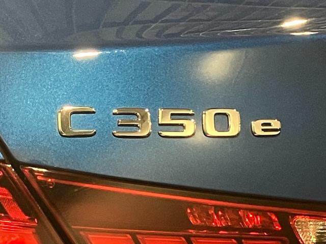 Ｃクラス Ｃ３５０ｅスポーツ　認定中古車　レーダーセーフティパッケージ　３６０°カメラシステム　アンビエントライト　パノラミックスライディングルーフ　ＡＭＧラインパッケージ　メタリックペイント　スペクトラルブルー（49枚目）
