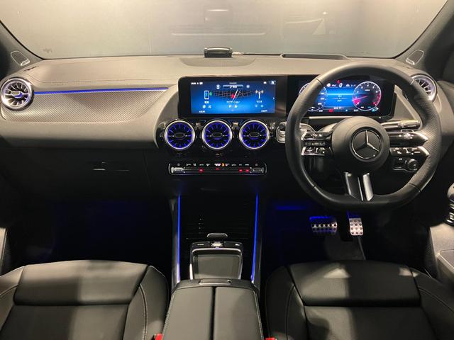 ＧＬＡクラス ＧＬＡ１８０　ＡＭＧレザーエクスクルーシブパッケージ　認定中古車　パノラミックスライディングルーフ　ＡＭＧラインパッケージ　３６０°カメラシステム　アドバンスドパッケージ　メモリー付パワーシート　シートヒーター　アンビエントライト　ＡＲナビゲーション（12枚目）