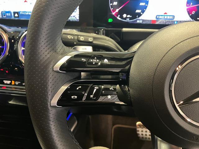 ＧＬＡクラス ＧＬＡ１８０　ＡＭＧレザーエクスクルーシブパッケージ　認定中古車　パノラミックスライディングルーフ　ＡＭＧラインパッケージ　３６０°カメラシステム　アドバンスドパッケージ　メモリー付パワーシート　シートヒーター　アンビエントライト　ＡＲナビゲーション（20枚目）