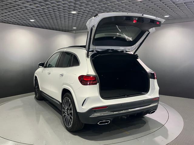 ＧＬＡクラス ＧＬＡ１８０　ＡＭＧレザーエクスクルーシブパッケージ　認定中古車　パノラミックスライディングルーフ　ＡＭＧラインパッケージ　３６０°カメラシステム　アドバンスドパッケージ　メモリー付パワーシート　シートヒーター　アンビエントライト　ＡＲナビゲーション（60枚目）