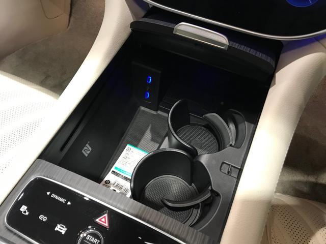 ＥＱＳ ＥＱＳ４５０＋　認定中古車　エクスクルーシブパッケージ　ベーシックパッケージ　パノラミックスライディングルーフ（32枚目）