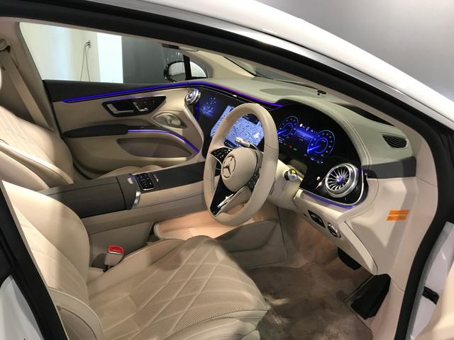 ＥＱＳ ＥＱＳ４５０＋　認定中古車　エクスクルーシブパッケージ　ベーシックパッケージ　パノラミックスライディングルーフ（58枚目）