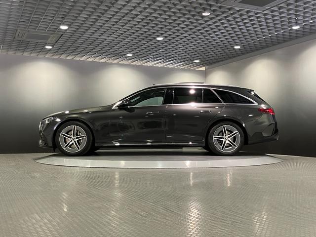 Eクラスステーションワゴン E200ステーションワゴンアバギャルドAMGラインP 認定中古車 デジタルインテリアパッケージ レザーエクスクルーシブパッケーシ アドバンスドパッケージ デジタルライト ヘッドアップディスプレイパノラミックスライディングルーフ グラファイトグレー(35枚目)