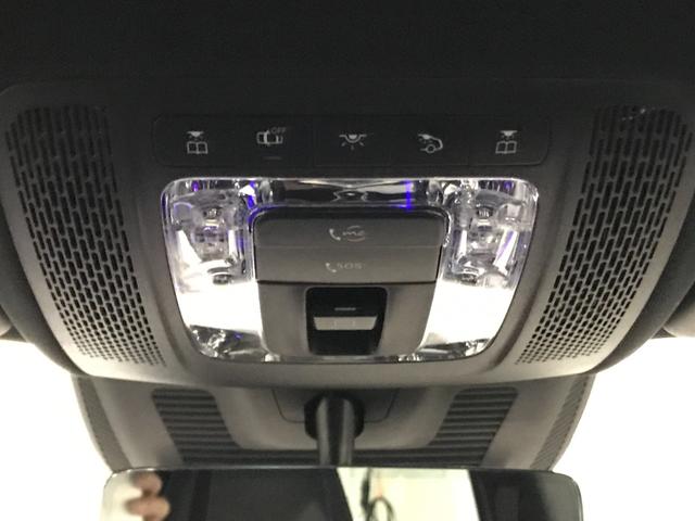 GLAクラス GLA35 4マチック 認定中古車 AMGパフォーマンスパッケージ AMGアドバンスドパッケージ パノラミックスライディングルーフ ナビゲーションパッケージ アンビエントライト メモリー付パワーシート シートヒーター(60枚目)