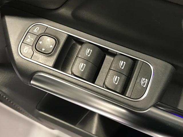 GLAクラス GLA35 4マチック 認定中古車 AMGパフォーマンスパッケージ AMGアドバンスドパッケージ パノラミックスライディングルーフ ナビゲーションパッケージ アンビエントライト メモリー付パワーシート シートヒーター(64枚目)