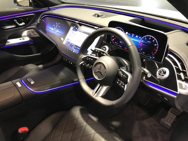 Eクラスステーションワゴン E200ステーションワゴンアバギャルドAMGラインP 認定中古車 AMGラインパッケージ レザーエクスクルーシブパッケージ デジタルインテリアパッケージ アドバンスドパッケージ パノラミックスライディングルーフ メタリックペイント メモリー付パワーシート(13枚目)