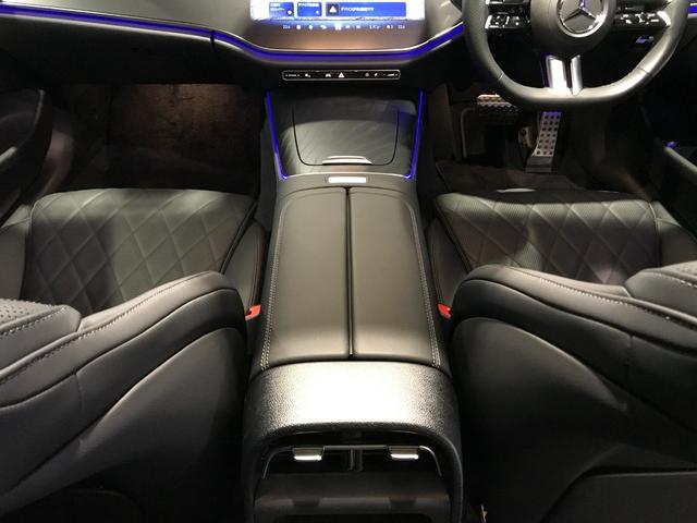 Eクラスステーションワゴン E200ステーションワゴンアバギャルドAMGラインP 認定中古車 AMGラインパッケージ レザーエクスクルーシブパッケージ デジタルインテリアパッケージ アドバンスドパッケージ パノラミックスライディングルーフ メタリックペイント メモリー付パワーシート(29枚目)