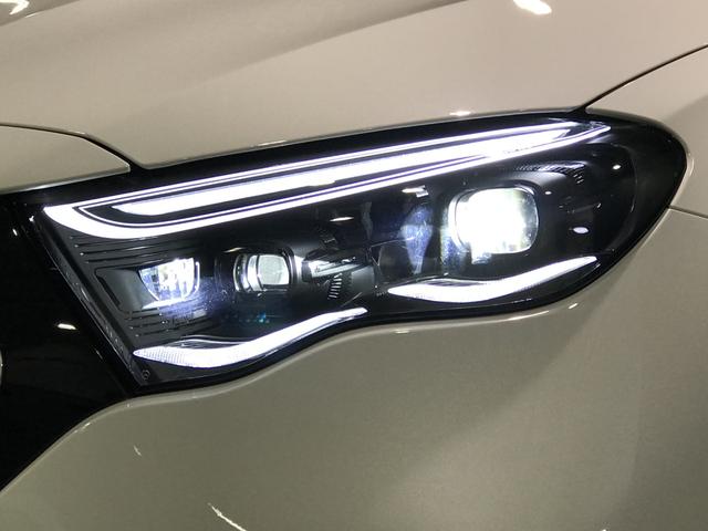 Eクラスステーションワゴン E200ステーションワゴンアバギャルドAMGラインP 認定中古車 AMGラインパッケージ レザーエクスクルーシブパッケージ デジタルインテリアパッケージ アドバンスドパッケージ パノラミックスライディングルーフ メタリックペイント メモリー付パワーシート(33枚目)