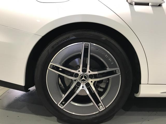 Eクラスステーションワゴン E200ステーションワゴンアバギャルドAMGラインP 認定中古車 AMGラインパッケージ レザーエクスクルーシブパッケージ デジタルインテリアパッケージ アドバンスドパッケージ パノラミックスライディングルーフ メタリックペイント メモリー付パワーシート(39枚目)