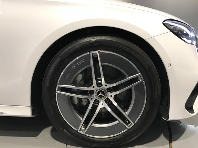 Eクラスステーションワゴン E200ステーションワゴンアバギャルドAMGラインP 認定中古車 AMGラインパッケージ レザーエクスクルーシブパッケージ デジタルインテリアパッケージ アドバンスドパッケージ パノラミックスライディングルーフ メタリックペイント メモリー付パワーシート(40枚目)
