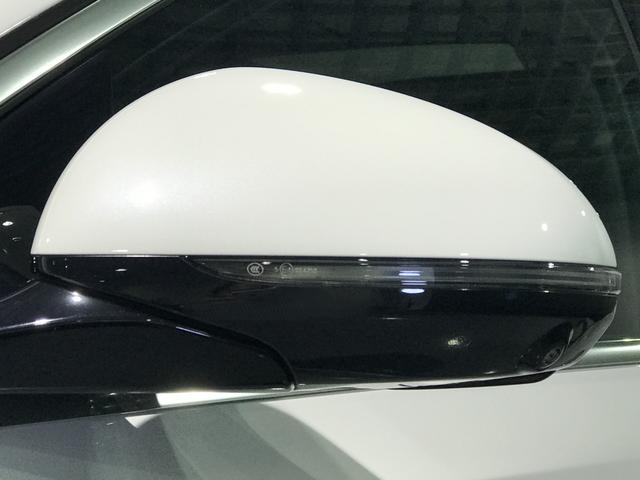 Eクラスステーションワゴン E200ステーションワゴンアバギャルドAMGラインP 認定中古車 AMGラインパッケージ レザーエクスクルーシブパッケージ デジタルインテリアパッケージ アドバンスドパッケージ パノラミックスライディングルーフ メタリックペイント メモリー付パワーシート(42枚目)